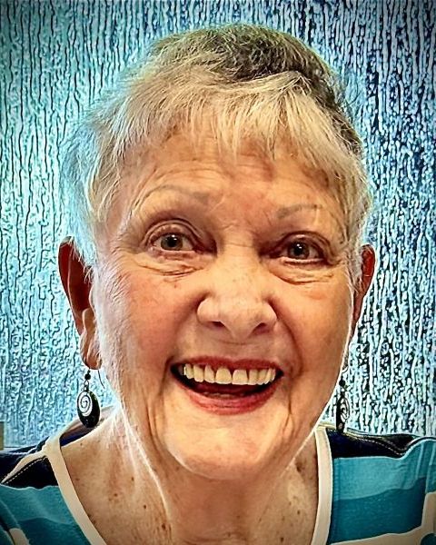 Obit_Picture2_for_Gloria_Vaughan.JPG